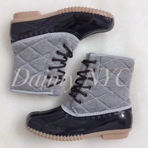 Quilted Duck Boots Gray Black Lace Up Rainboots